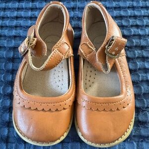 SweetHoney cognac Maryjanes scallop, Brown leather toddler girl shoes, size 9
